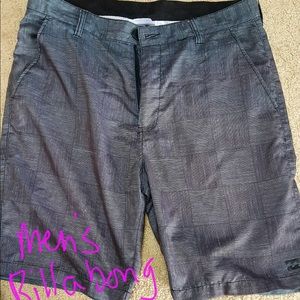 SOLD Men’s billabong shorts